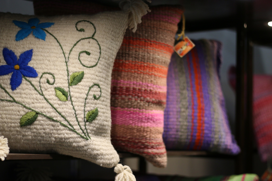 Handicrafts - Handicrafts - Cushions